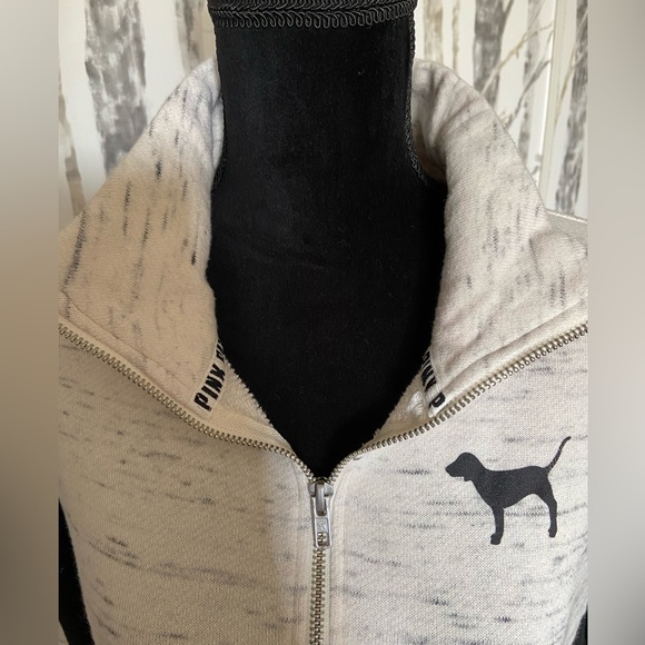 PINK by Victorias Secret sweatshirt 🌸 - Picture 4 of 6